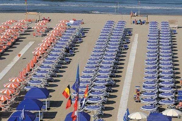 Hotel Dei Tigli Lido di Camaiore Kültér fotó