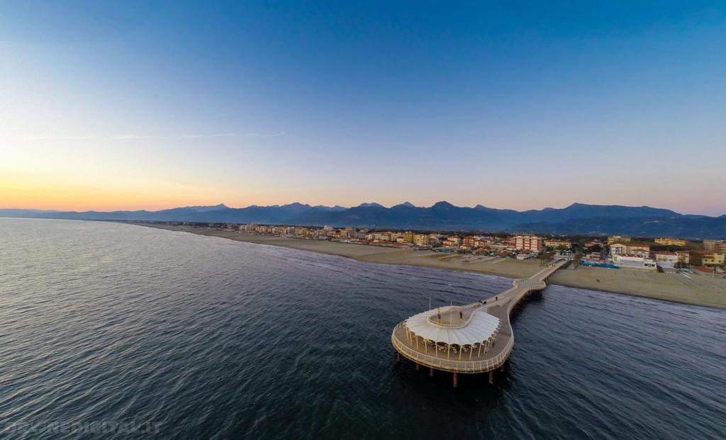Hotel Dei Tigli Lido di Camaiore Kültér fotó