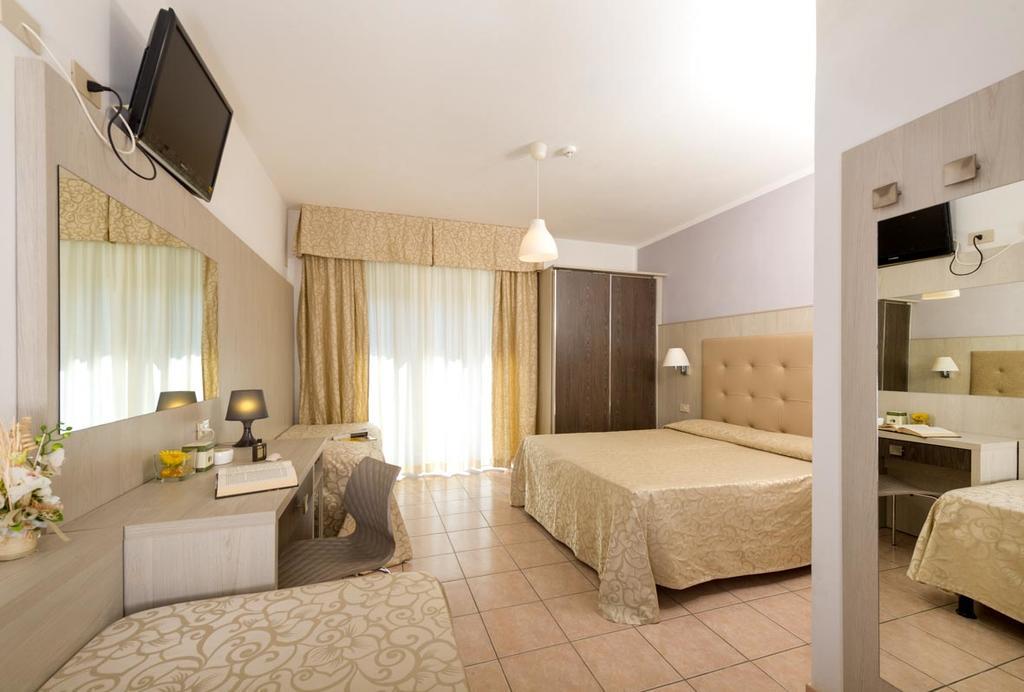 Hotel Dei Tigli Lido di Camaiore Kültér fotó